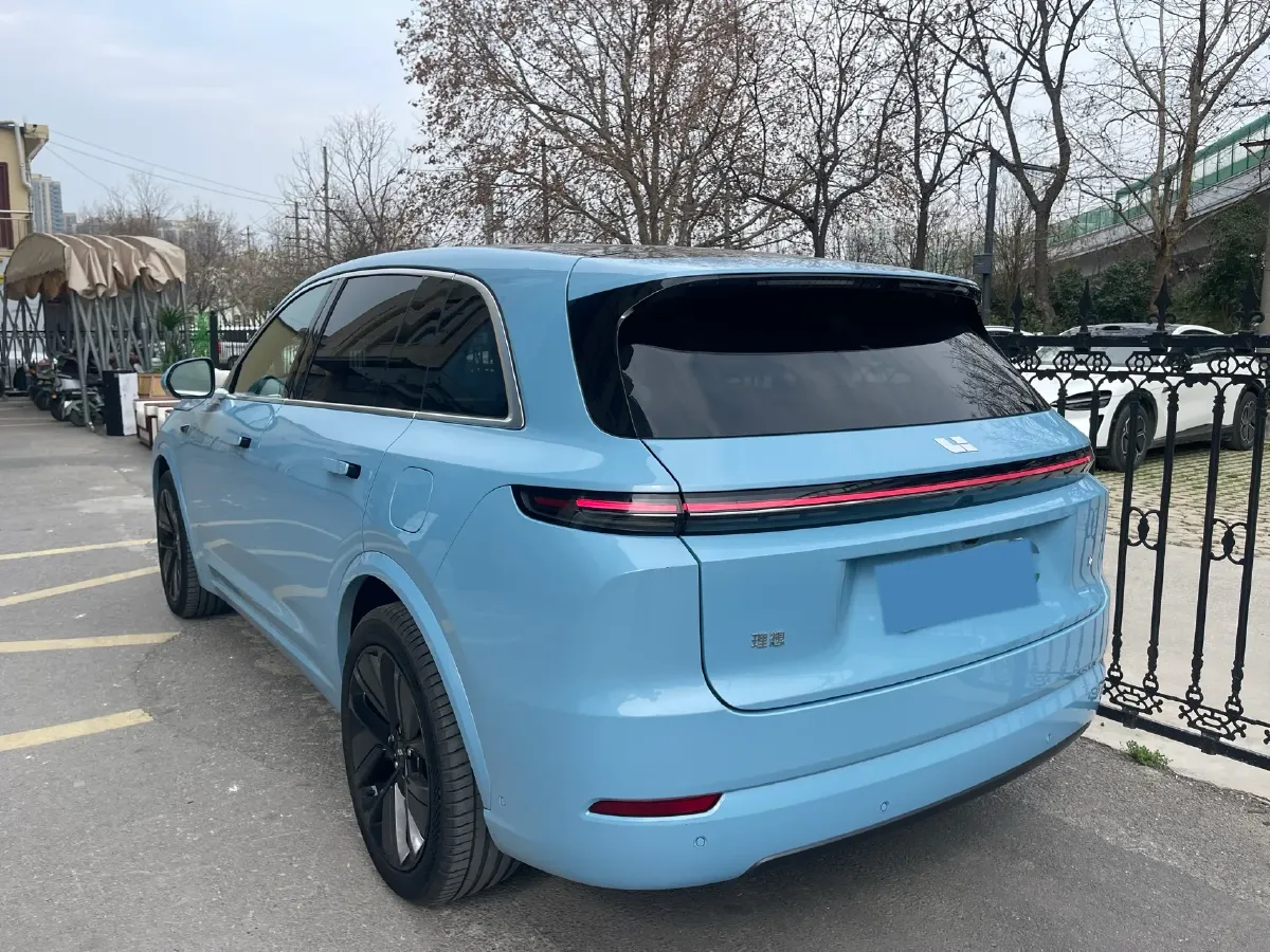 2024 Li L8 Range Extended 154HP REEV 52.3KWH,autocango,china used car exporter,china ev exporter,chinese used car exporter,chinese used ev exporter