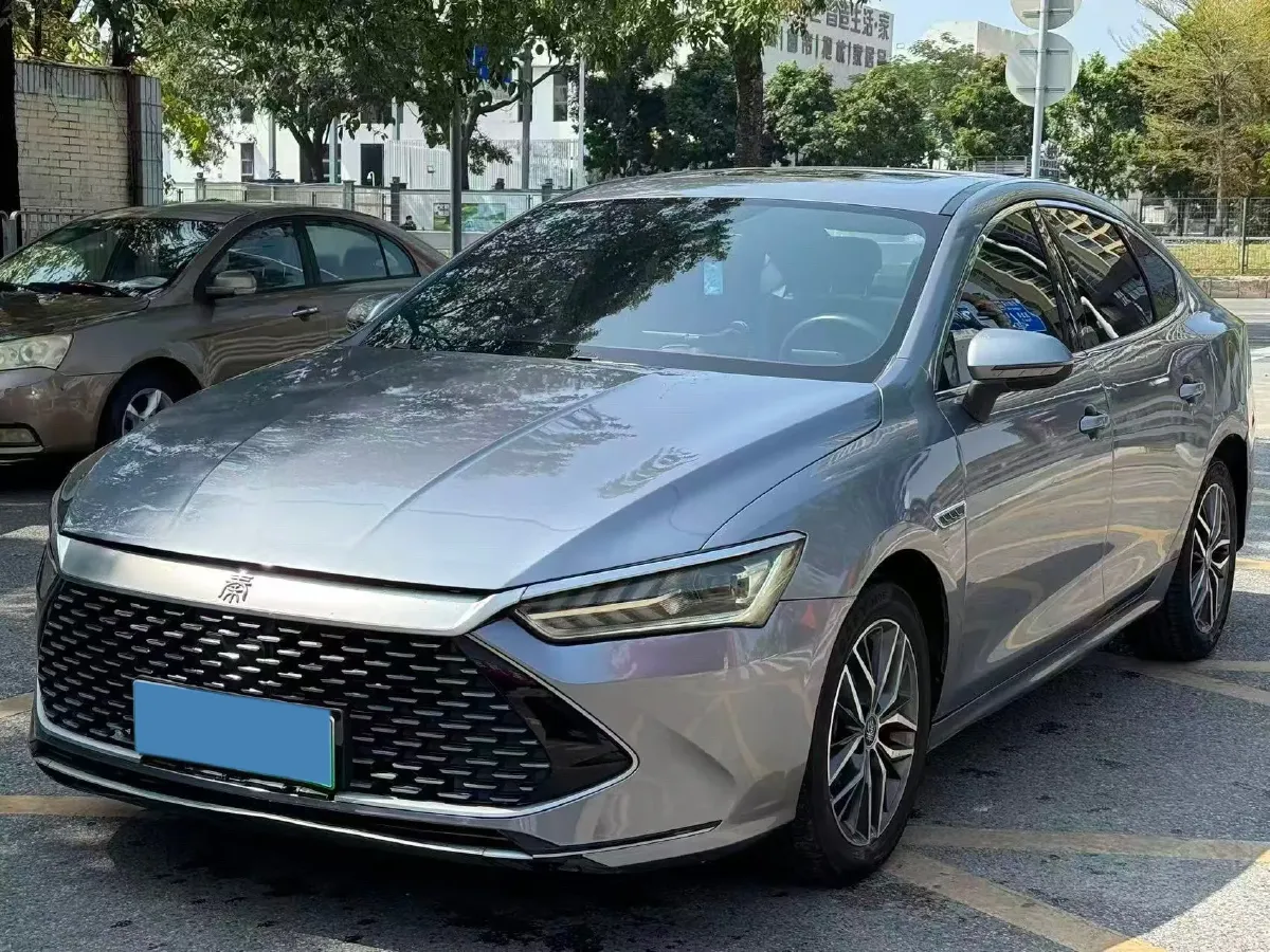 2021 Haval F7 1.5T 169HP L4 7DCT,autocango,china used car exporter,china ev exporter,chinese used car exporter,chinese used ev exporter