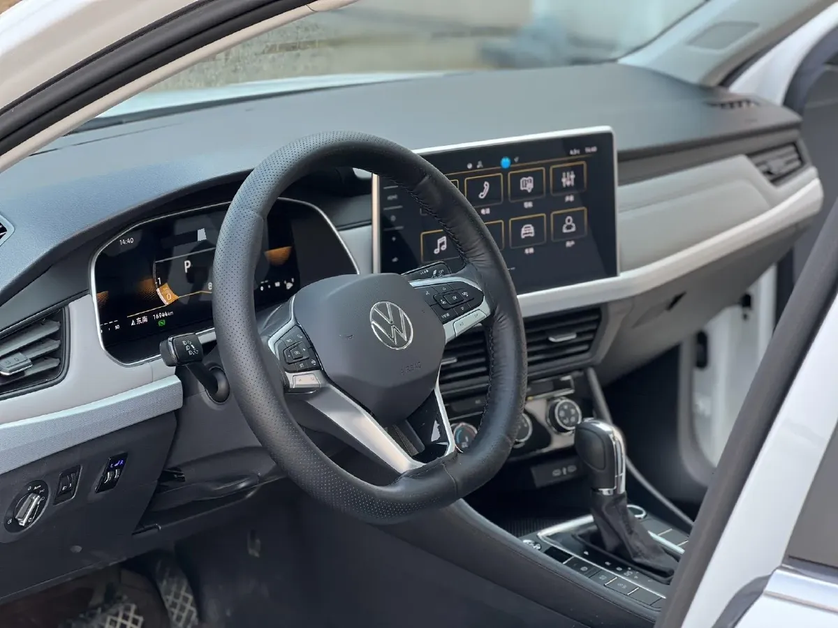 2024 Volkswagen Bora 1.2T 116HP L4 7DCT,autocango,china used car exporter,china ev exporter,chinese used car exporter,chinese used ev exporter