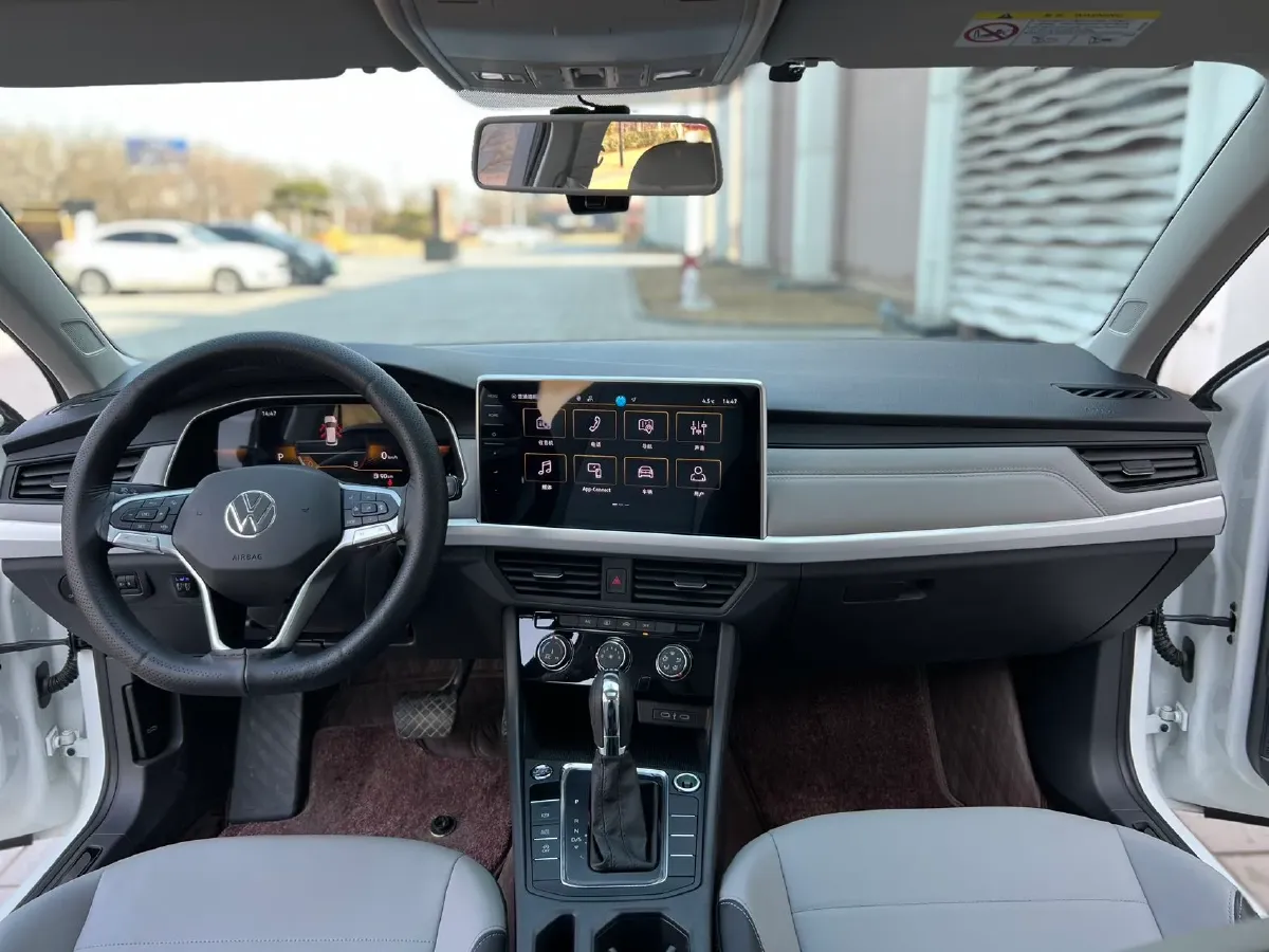 2024 Volkswagen Bora 1.2T 116HP L4 7DCT,autocango,china used car exporter,china ev exporter,chinese used car exporter,chinese used ev exporter