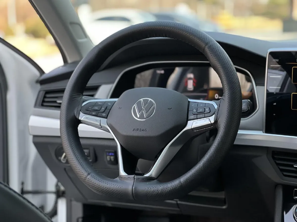 2024 Volkswagen Bora 1.2T 116HP L4 7DCT,autocango,china used car exporter,china ev exporter,chinese used car exporter,chinese used ev exporter