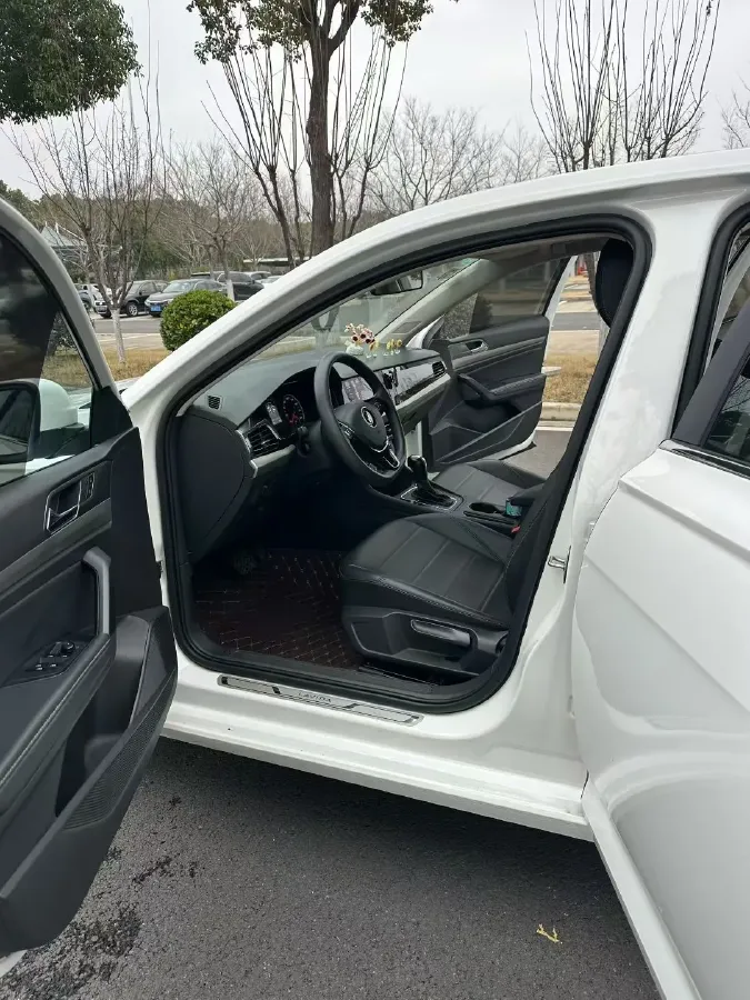 2019 Volkswagen Lavida 1.5L 113HP L4 6AT,autocango,china used car exporter,china ev exporter,chinese used car exporter,chinese used ev exporter