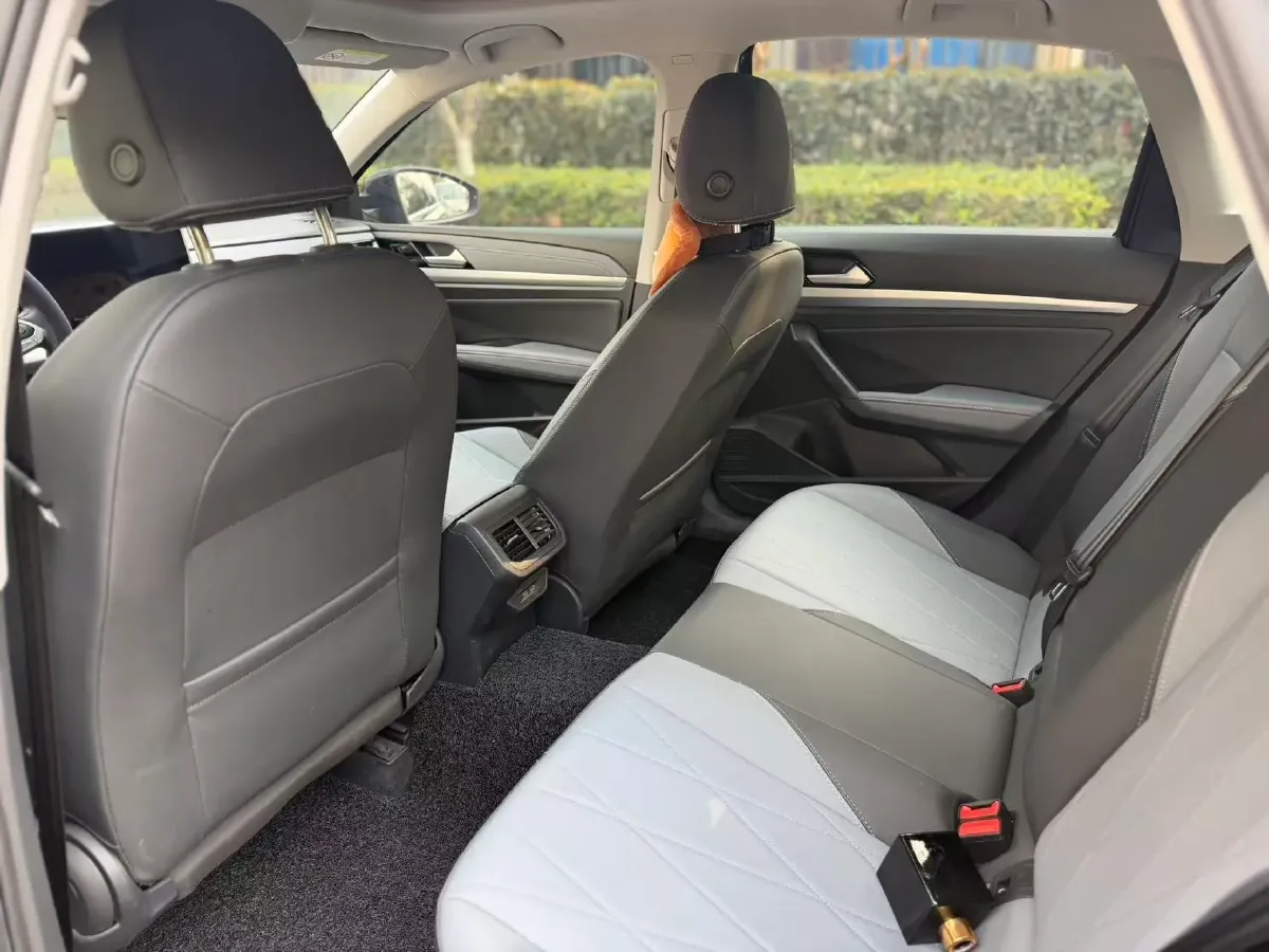 2023 Volkswagen Lavida 1.5L 113HP L4 6AT,autocango,china used car exporter,china ev exporter,chinese used car exporter,chinese used ev exporter