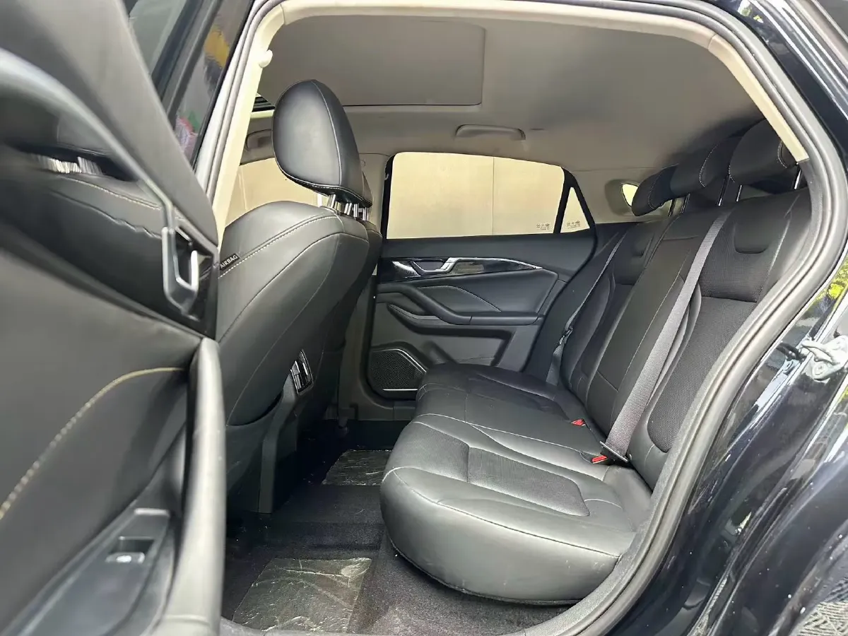 2023 Bestune B70 1.5T 169HP L4 7DCT,autocango,china used car exporter,china ev exporter,chinese used car exporter,chinese used ev exporter