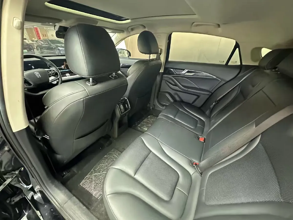 2023 Bestune B70 1.5T 169HP L4 7DCT,autocango,china used car exporter,china ev exporter,chinese used car exporter,chinese used ev exporter