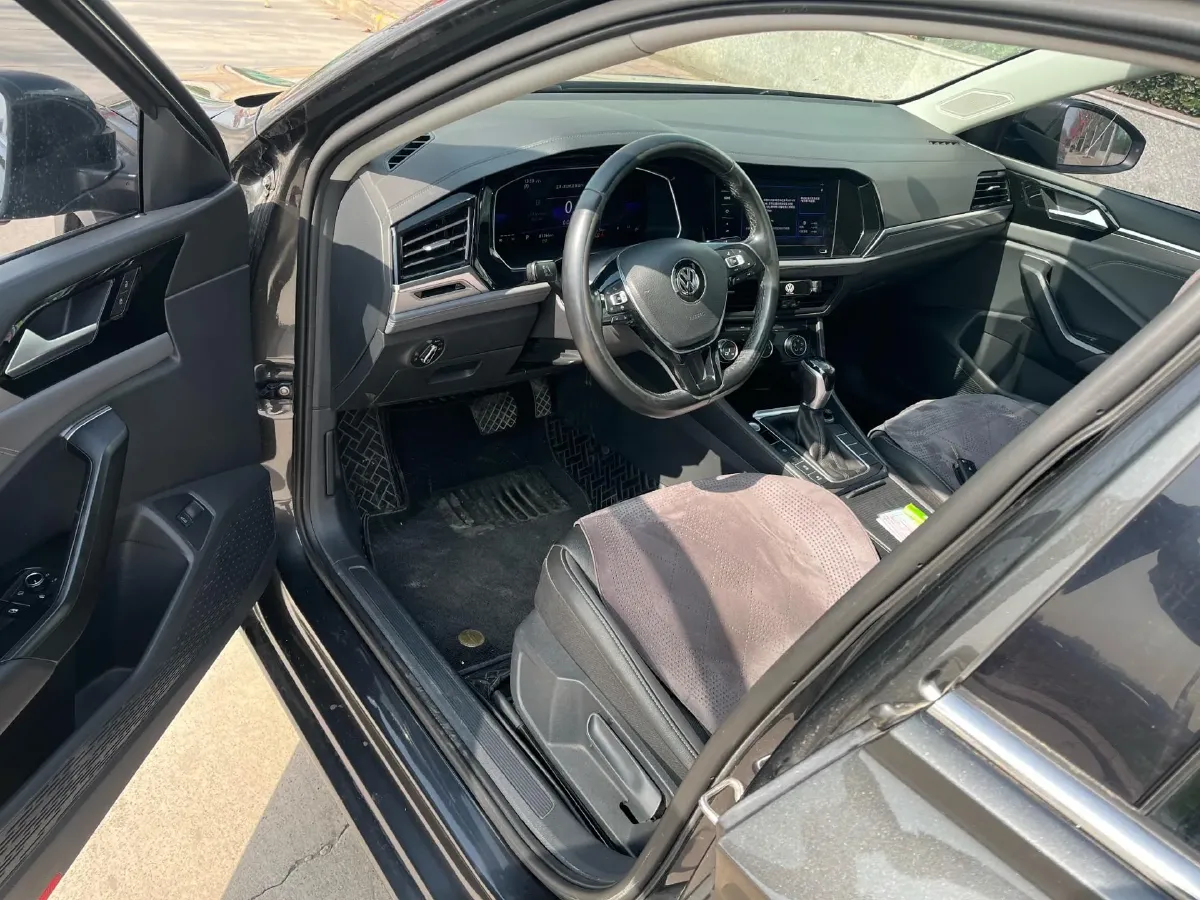 2021 Volkswagen Sagitar 1.2T 116HP L4 7DCT,autocango,china used car exporter,china ev exporter,chinese used car exporter,chinese used ev exporter