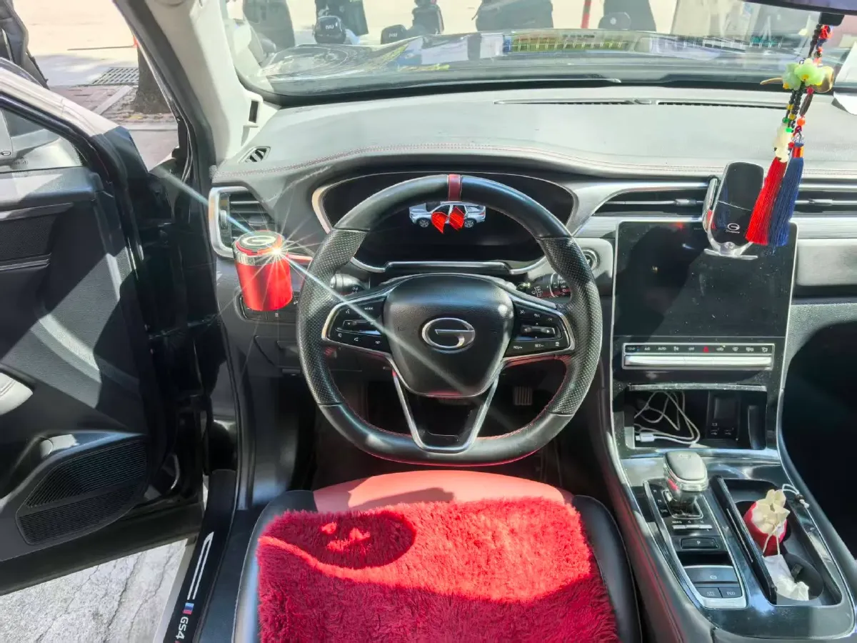 2021 GAC Trumpchi GS4 Plus 1.5T 169HP L4 6AT,autocango,china used car exporter,china ev exporter,chinese used car exporter,chinese used ev exporter