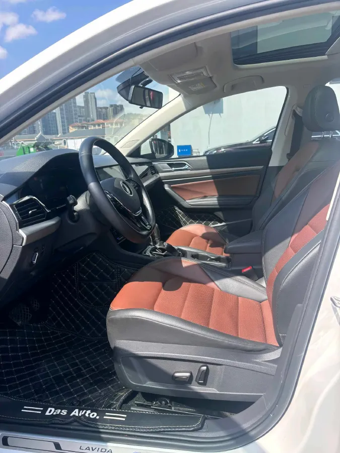 2022 Volkswagen T-Roc 1.4T 150HP L4 7DCT,autocango,china used car exporter,china ev exporter,chinese used car exporter,chinese used ev exporter