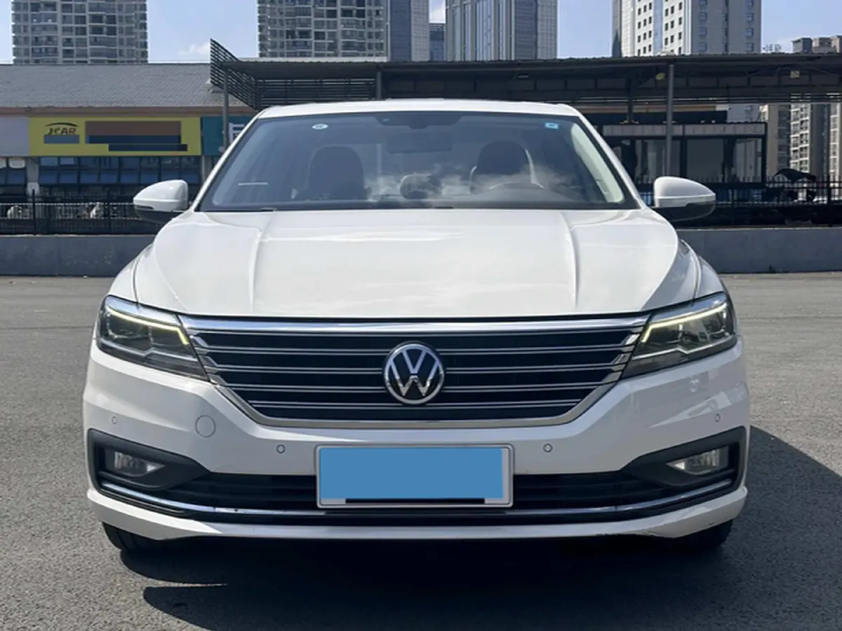 2022 Volkswagen T-Roc 1.4T 150HP L4 7DCT,autocango,china used car exporter,china ev exporter,chinese used car exporter,chinese used ev exporter