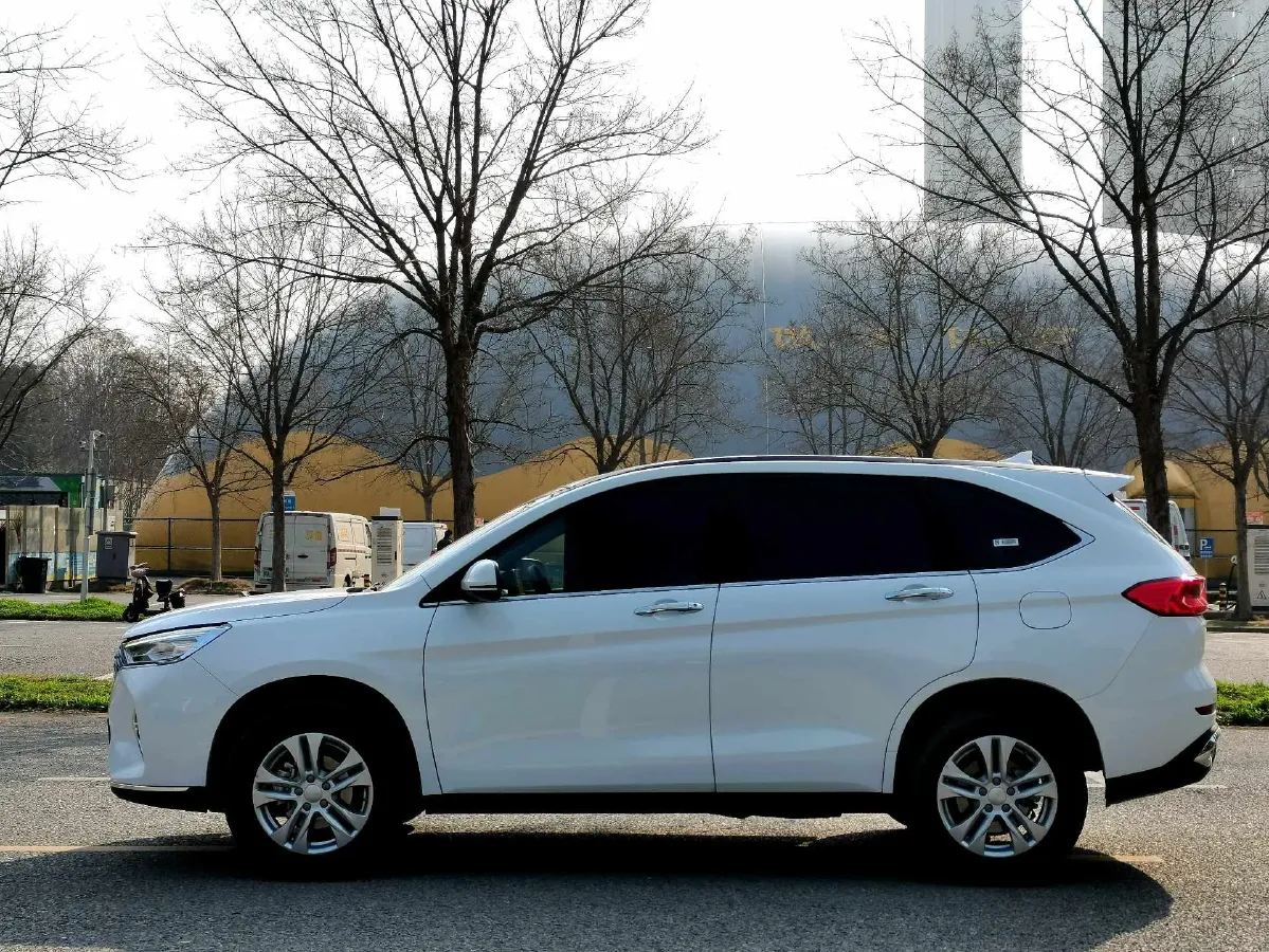 2023 Haval M6 1.5T 150HP L4 7DCT,autocango,china used car exporter,china ev exporter,chinese used car exporter,chinese used ev exporter