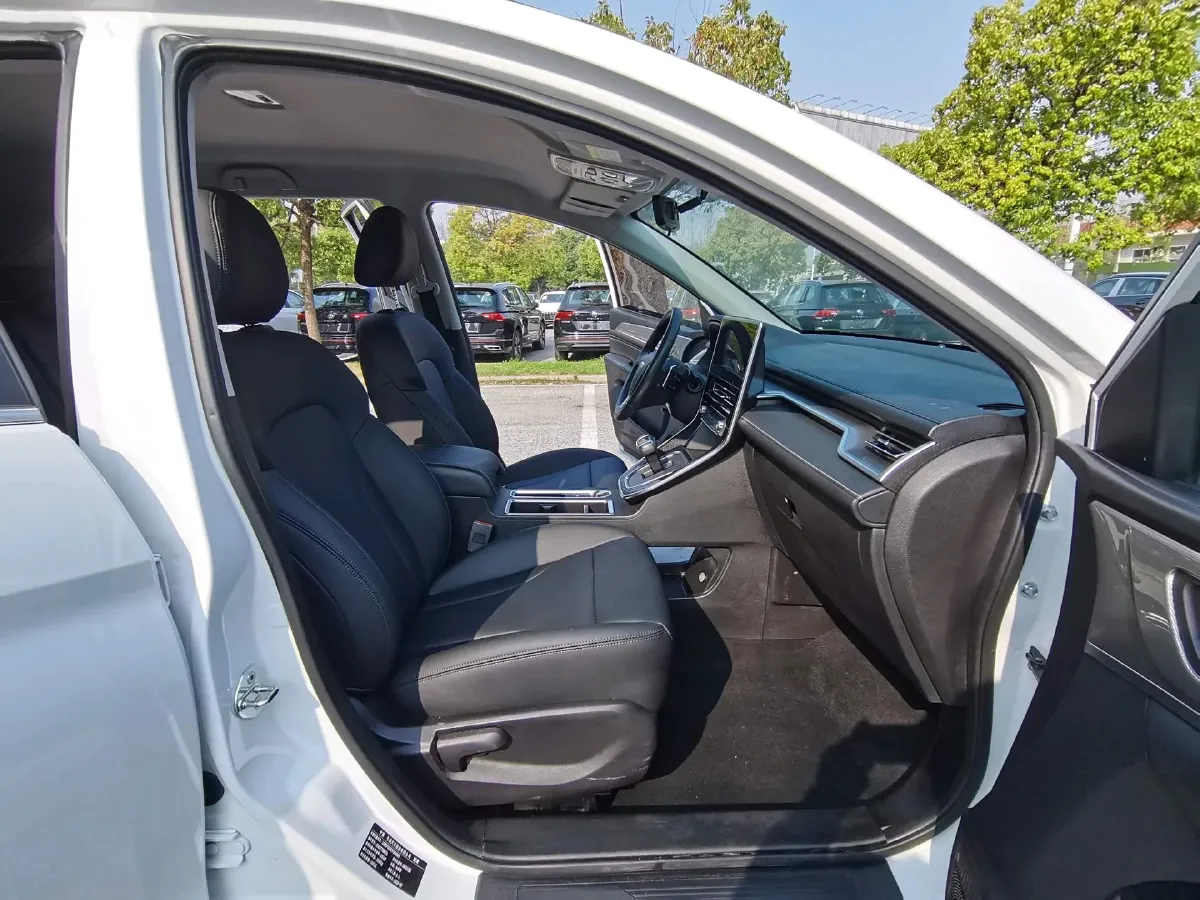 2023 Haval M6 1.5T 150HP L4 7DCT,autocango,china used car exporter,china ev exporter,chinese used car exporter,chinese used ev exporter