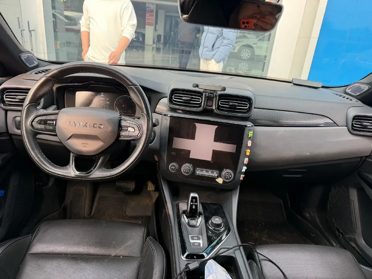 2022 LYNK&CO 03 2.0T 190HP L4 7DCT,autocango,china used car exporter,china ev exporter,chinese used car exporter,chinese used ev exporter