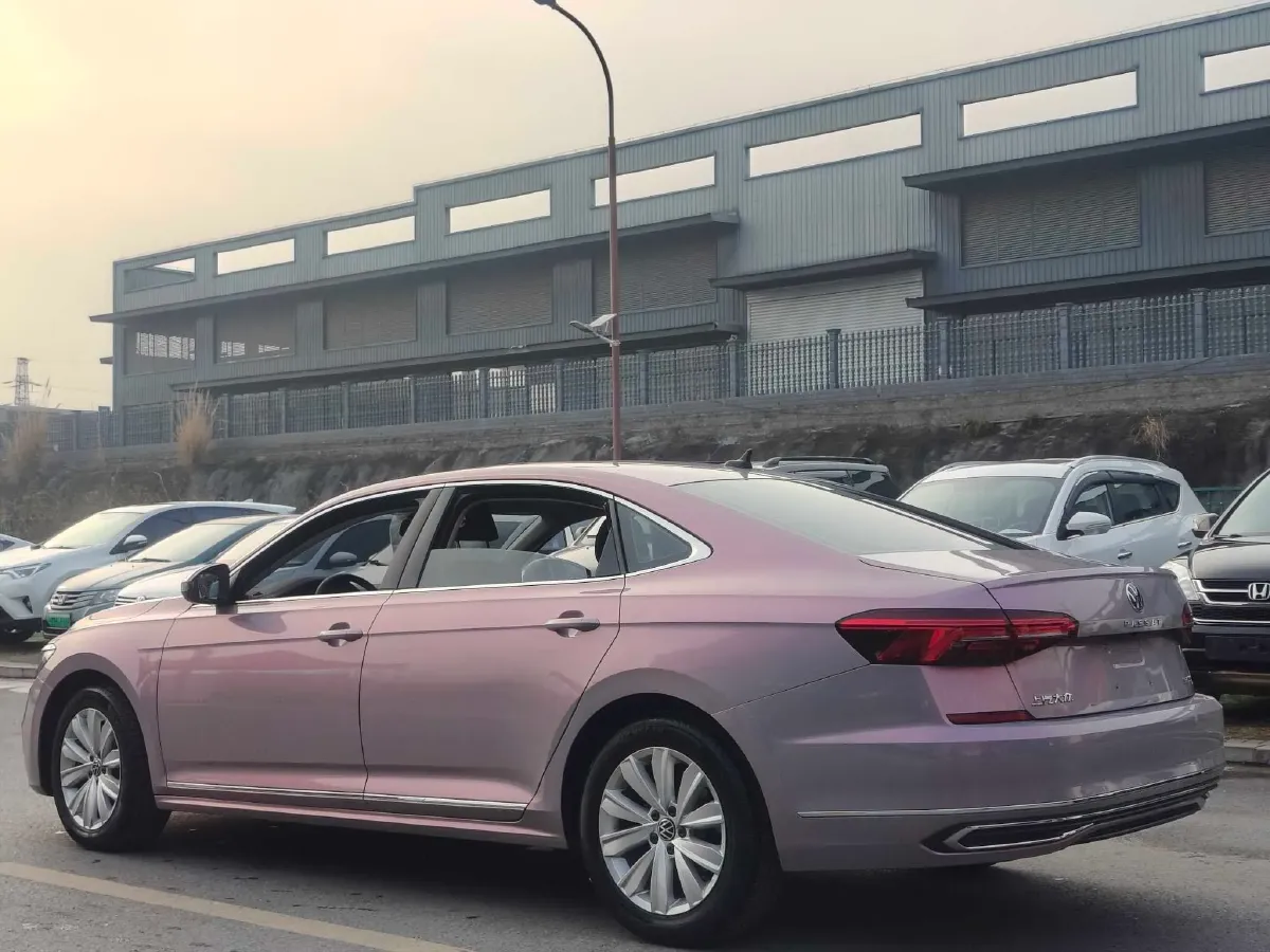 2020 Volkswagen Passat 2.0T 186HP L4 7DCT,autocango,china used car exporter,china ev exporter,chinese used car exporter,chinese used ev exporter