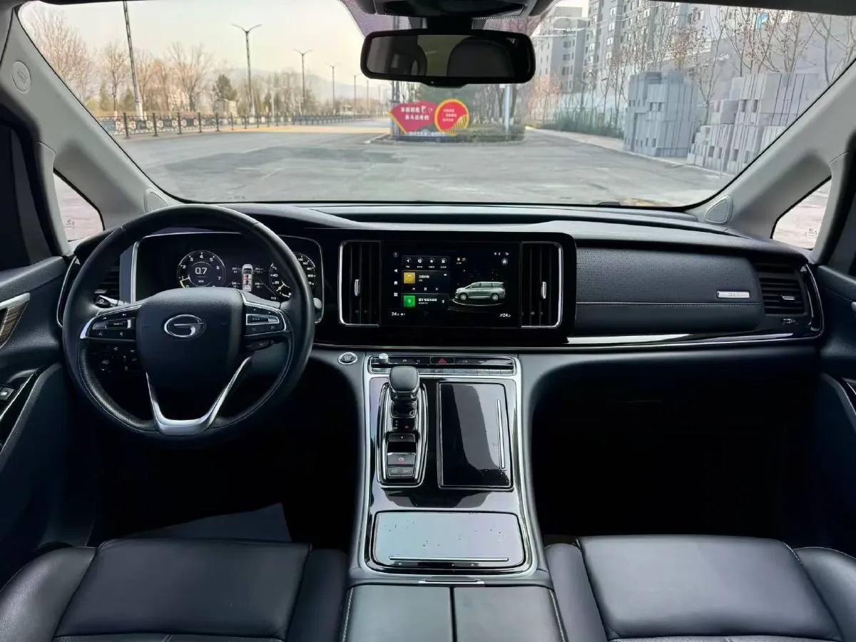 2021 GAC Trumpchi M8 2.0T 252HP L4 8AT,autocango,china used car exporter,china ev exporter,chinese used car exporter,chinese used ev exporter