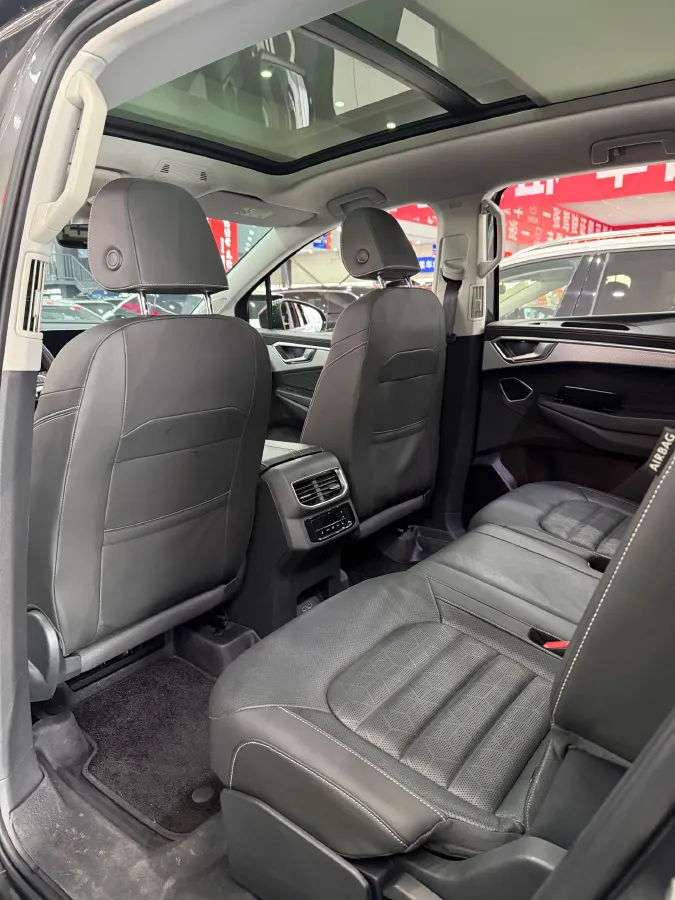 2021 Volkswagen Talagon 2.0T 220HP L4 7DCT,autocango,china used car exporter,china ev exporter,chinese used car exporter,chinese used ev exporter