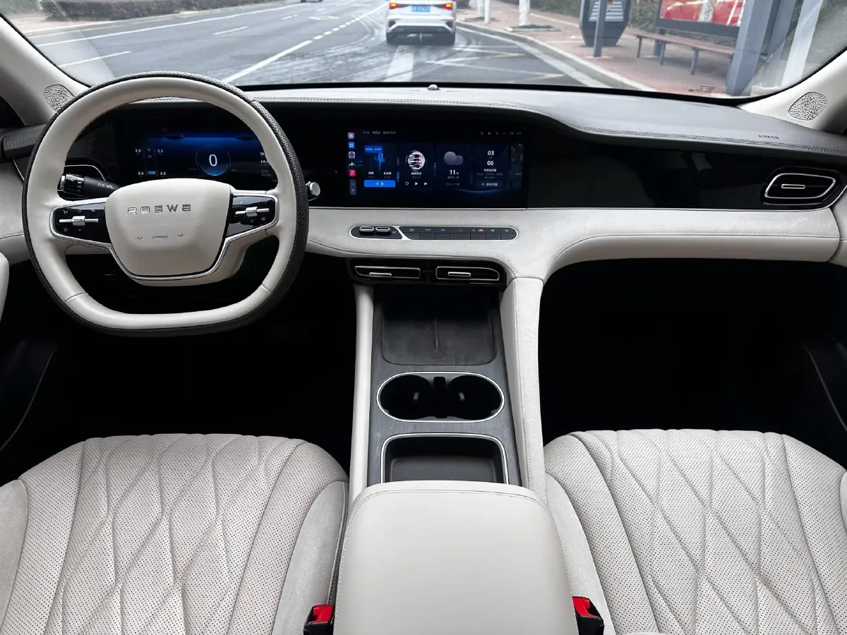 2023 Roewe D7 1.5L 112HP L4 1DHT PHEV 21.4KWH,autocango,china used car exporter,china ev exporter,chinese used car exporter,chinese used ev exporter