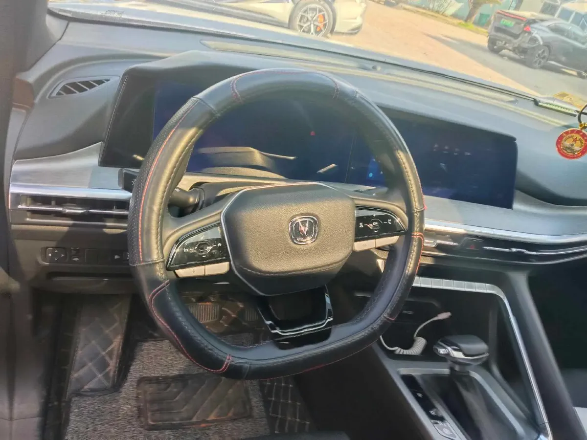 2023 ChangAn CS35 Plus 1.4T 160HP L4 7DCT,autocango,china used car exporter,china ev exporter,chinese used car exporter,chinese used ev exporter