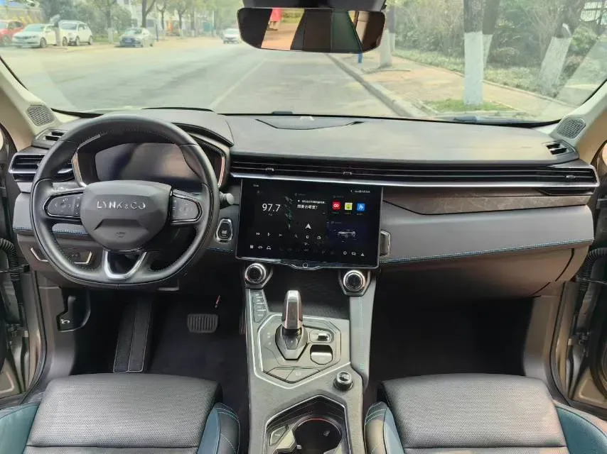 2020 LYNK&CO 05 2.0T 254HP L4 8AT,autocango,china used car exporter,china ev exporter,chinese used car exporter,chinese used ev exporter