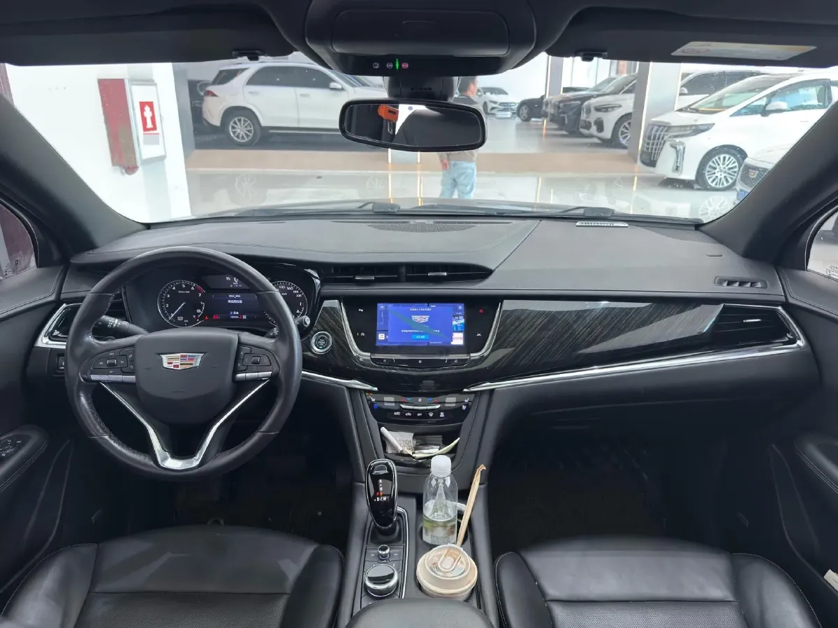 2021 Cadillac XT6 2.0T 237HP L4 9AT,autocango,china used car exporter,china ev exporter,chinese used car exporter,chinese used ev exporter