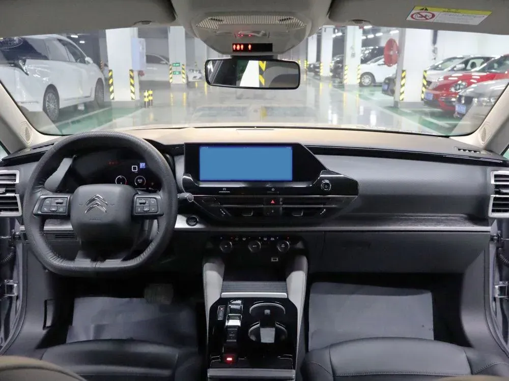 2025 Geely Preface 1.5T 181HP L4 7DCT,autocango,china used car exporter,china ev exporter,chinese used car exporter,chinese used ev exporter