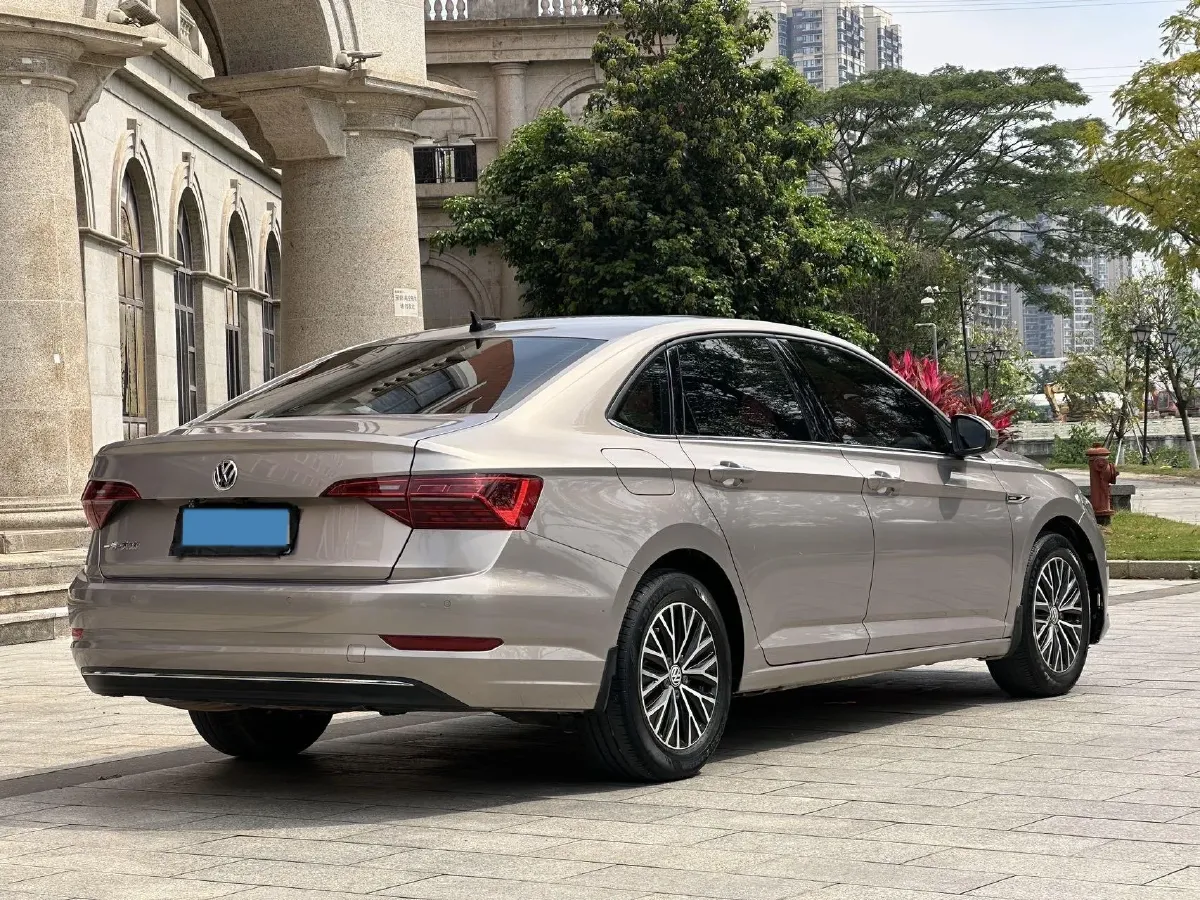 2020 Volkswagen Sagitar 1.2T 116HP L4 7DCT,autocango,china used car exporter,china ev exporter,chinese used car exporter,chinese used ev exporter