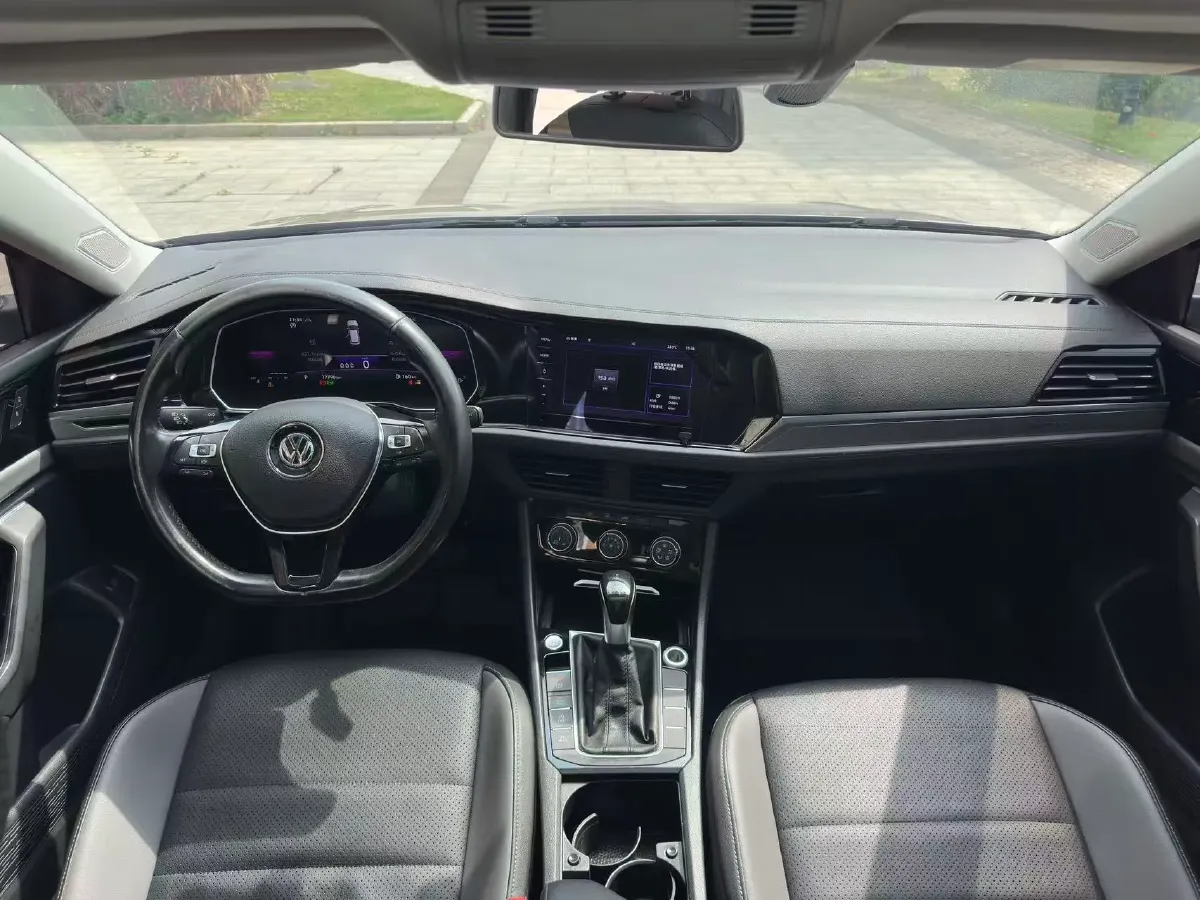 2020 Volkswagen Sagitar 1.2T 116HP L4 7DCT,autocango,china used car exporter,china ev exporter,chinese used car exporter,chinese used ev exporter