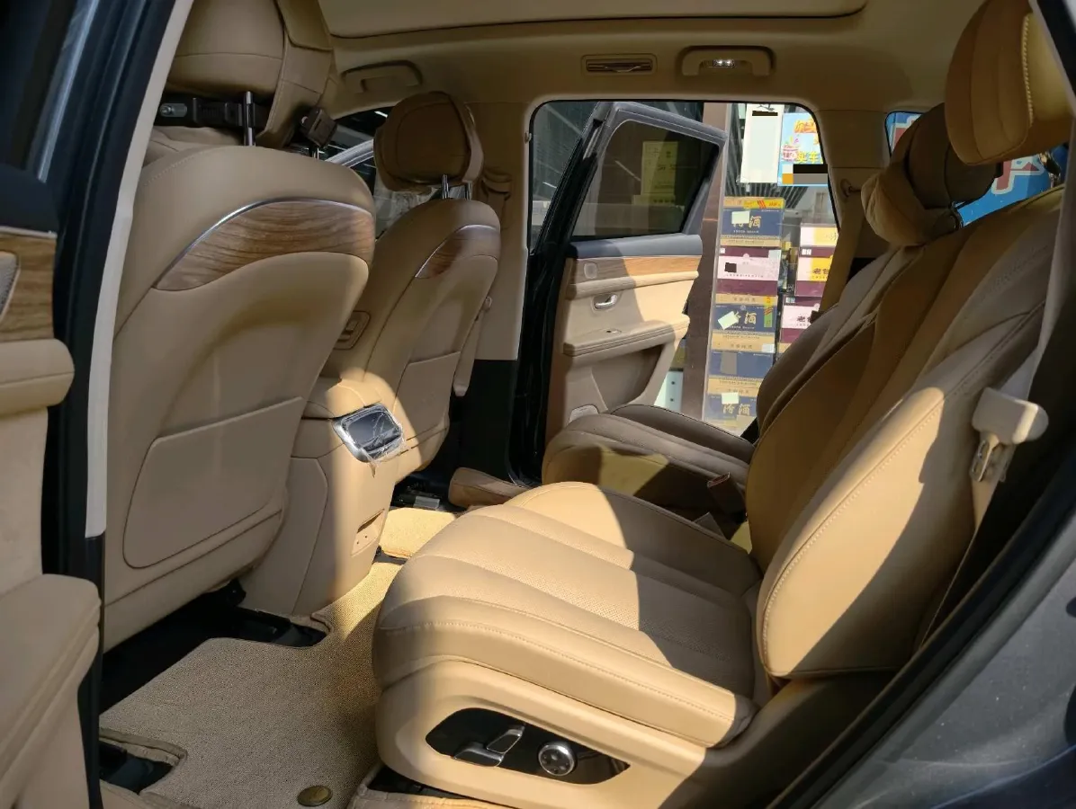 2022 Infiniti Q50L 2.0T 211HP L4 7AT,autocango,china used car exporter,china ev exporter,chinese used car exporter,chinese used ev exporter