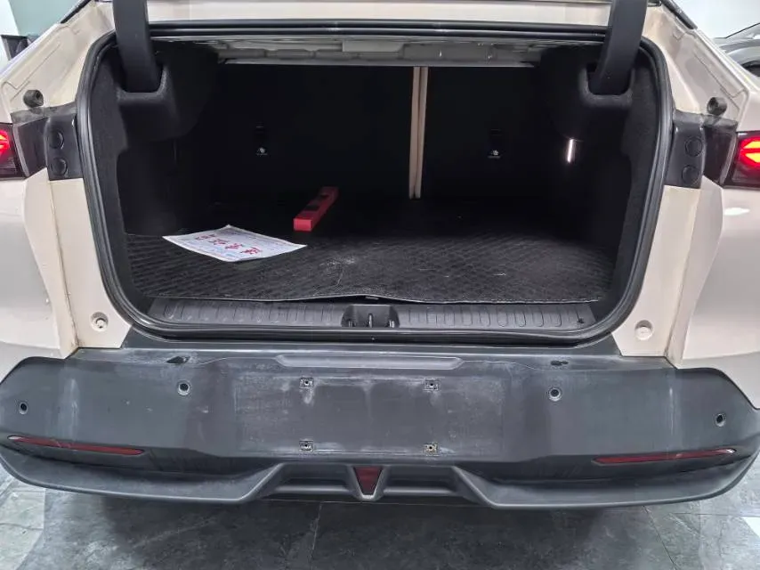 2024 ARCFOX αT5 BEV 79.2KWH,autocango,china used car exporter,china ev exporter,chinese used car exporter,chinese used ev exporter