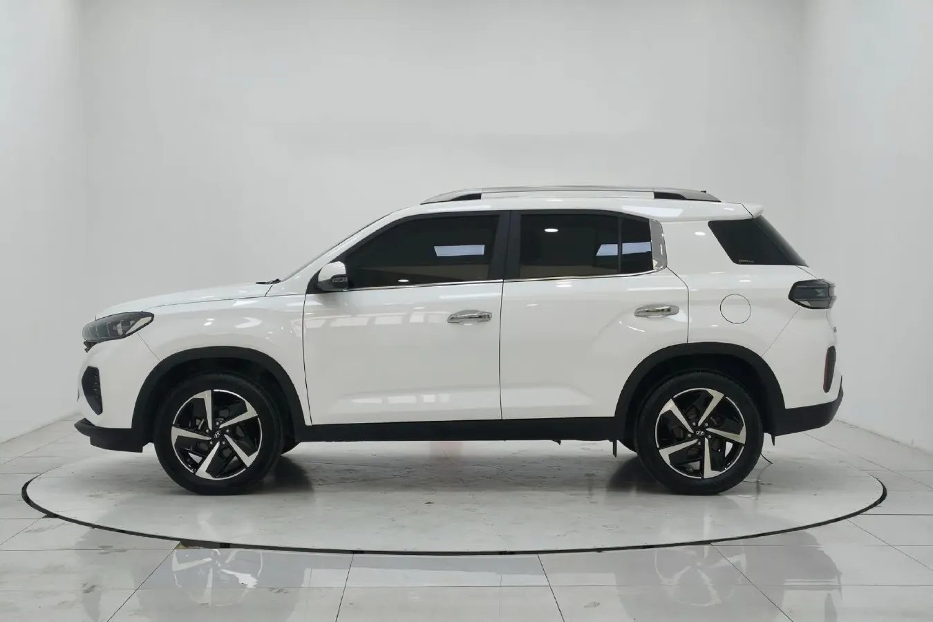 2021 Hyundai ix35 1.4T 140HP L4 7DCT,autocango,china used car exporter,china ev exporter,chinese used car exporter,chinese used ev exporter