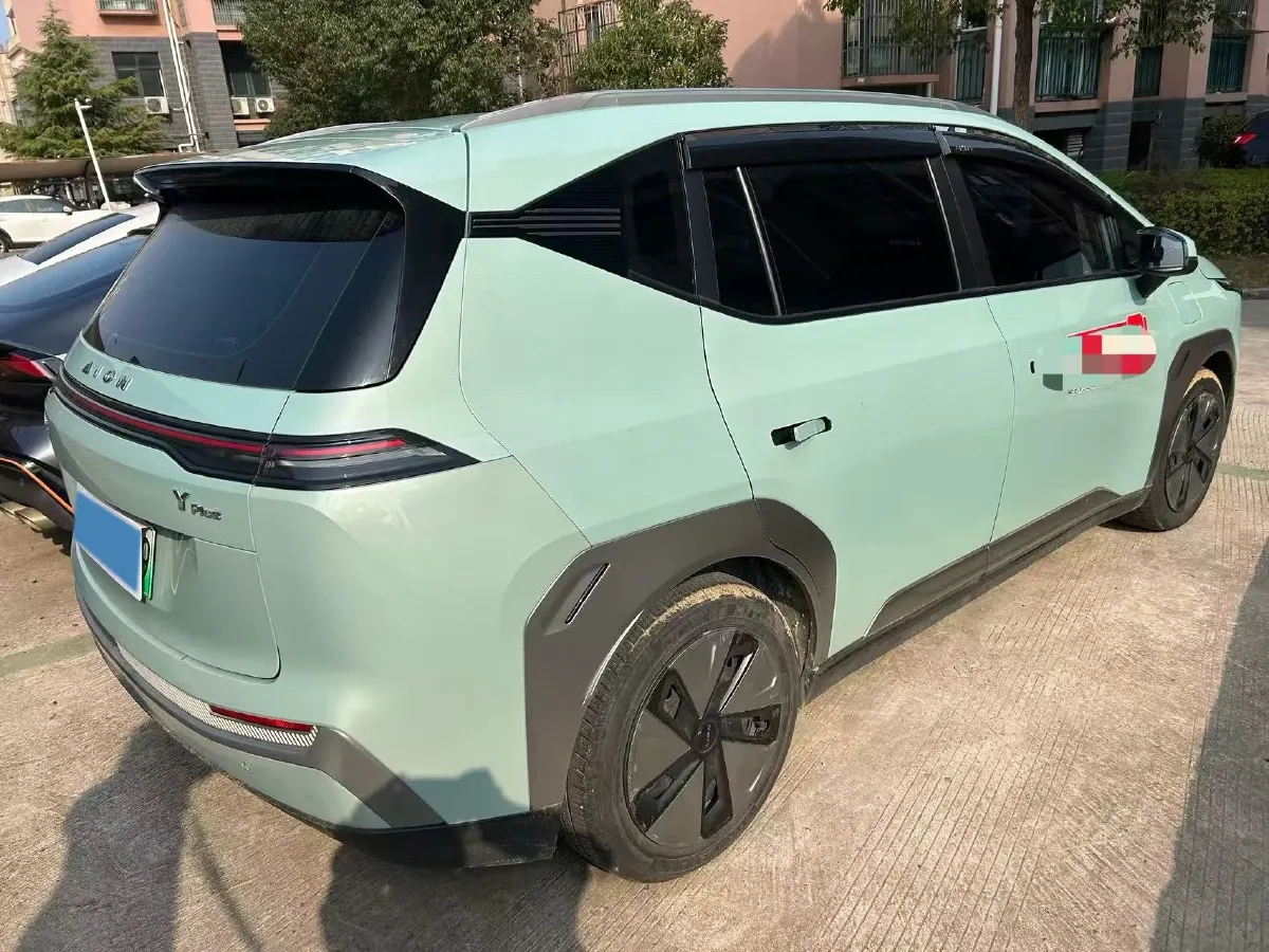 2024 Leapmotor C11 1.5L 95HP L4 REEV 43.74KWH,autocango,china used car exporter,china ev exporter,chinese used car exporter,chinese used ev exporter