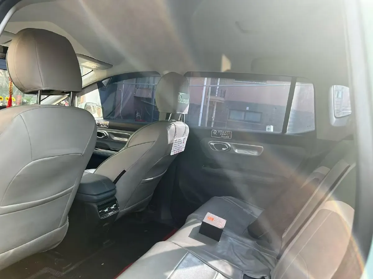 2024 Leapmotor C11 1.5L 95HP L4 REEV 43.74KWH,autocango,china used car exporter,china ev exporter,chinese used car exporter,chinese used ev exporter