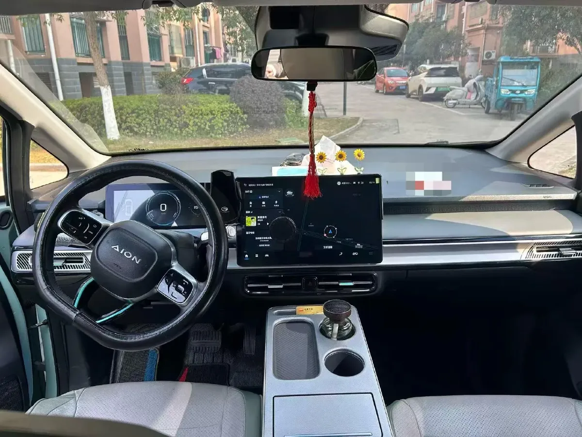 2024 Leapmotor C11 1.5L 95HP L4 REEV 43.74KWH,autocango,china used car exporter,china ev exporter,chinese used car exporter,chinese used ev exporter