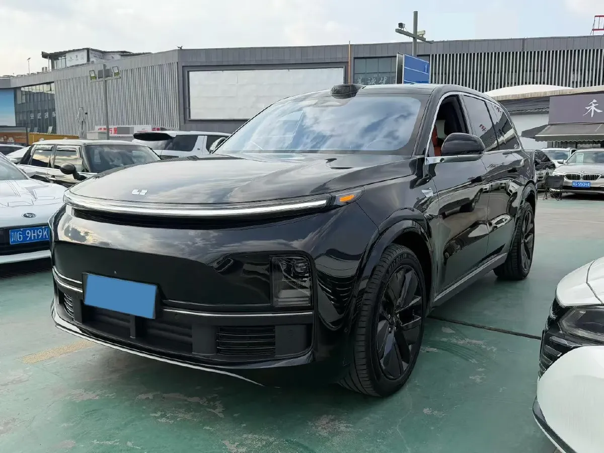 2022 Li L9 Range Extended 154HP REEV 42.6KWH,autocango,china used car exporter,china ev exporter,chinese used car exporter,chinese used ev exporter