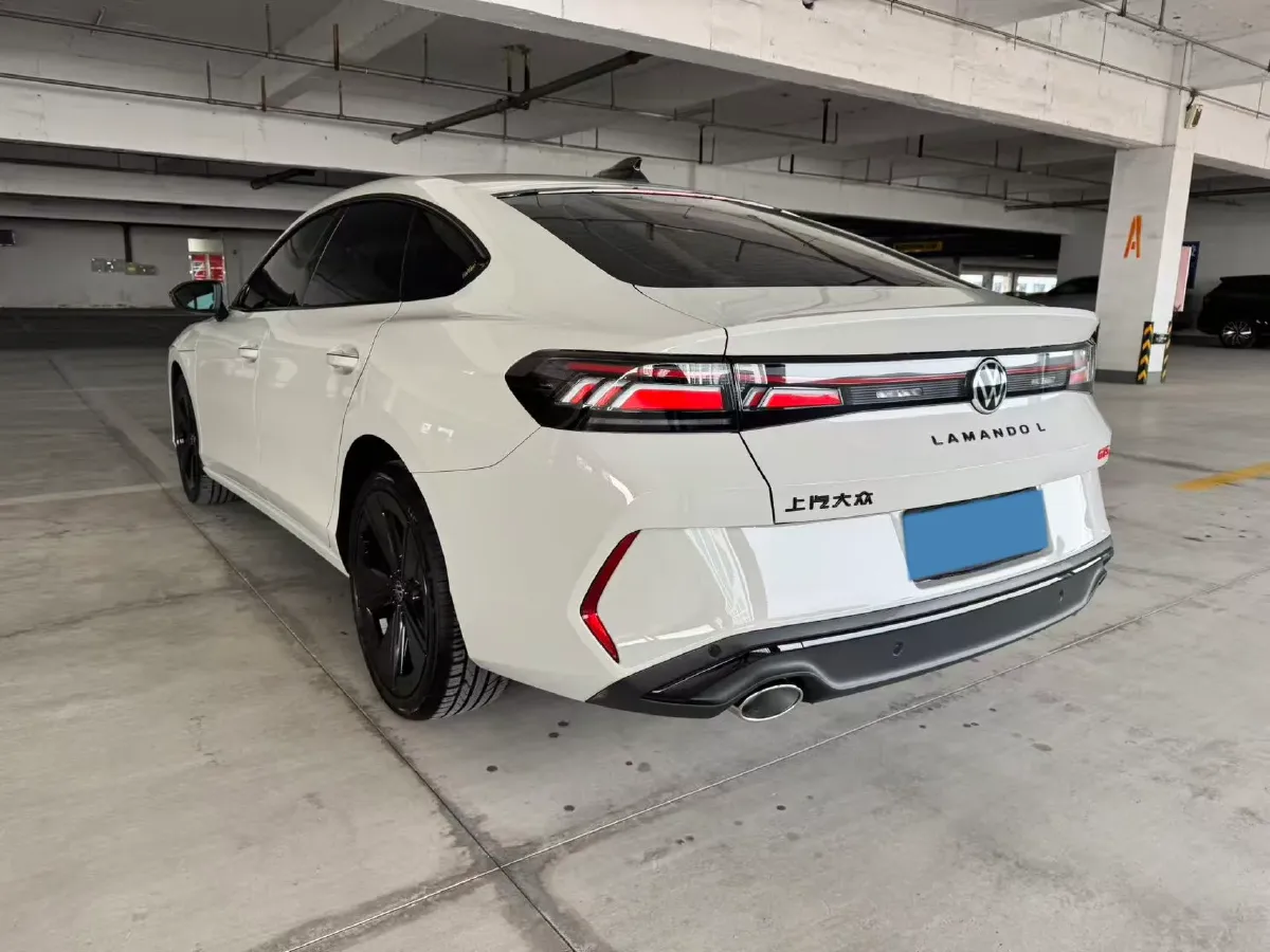 2026 Volkswagen Lamando 2.0T 220HP L4 7DCT,autocango,china used car exporter,china ev exporter,chinese used car exporter,chinese used ev exporter