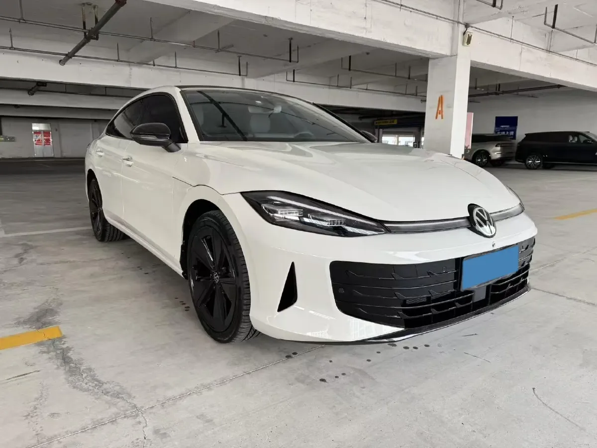 2026 Volkswagen Lamando 2.0T 220HP L4 7DCT,autocango,china used car exporter,china ev exporter,chinese used car exporter,chinese used ev exporter