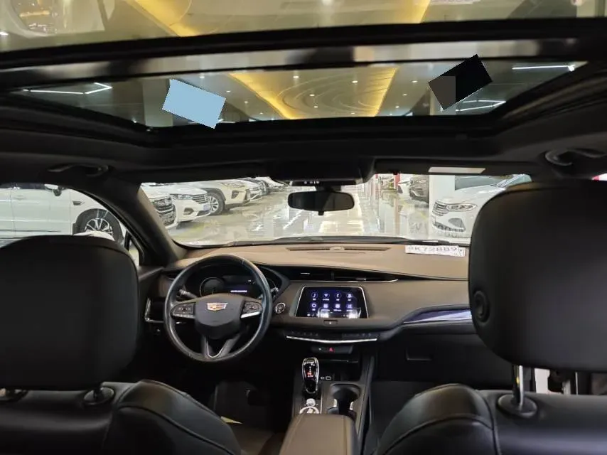 2021 Cadillac XT4 2.0T 237HP L4 9AT,autocango,china used car exporter,china ev exporter,chinese used car exporter,chinese used ev exporter