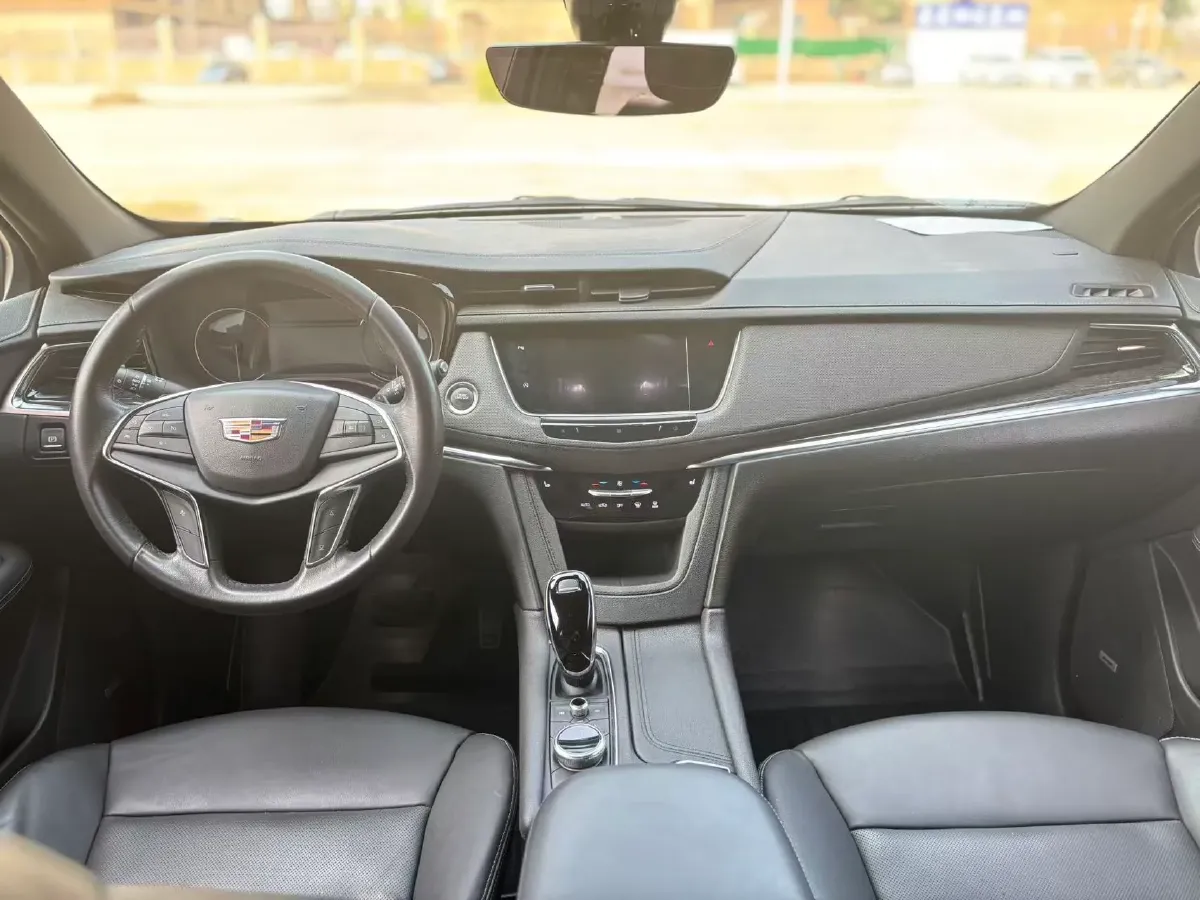 2020 Cadillac XT5 2.0T 241HP L4 9AT,autocango,china used car exporter,china ev exporter,chinese used car exporter,chinese used ev exporter