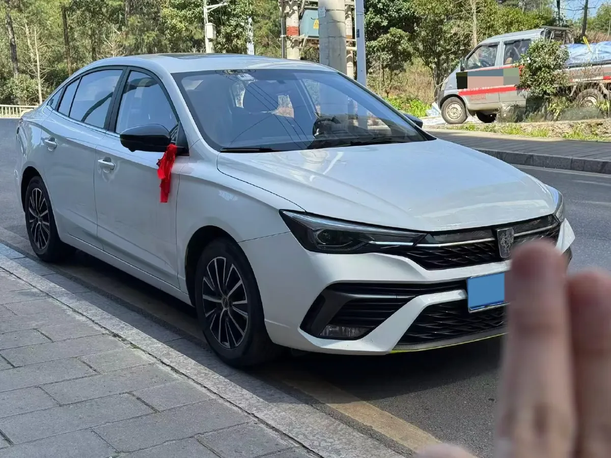 2021 Roewe i5 1.5L 120HP L4 CVT,autocango,china used car exporter,china ev exporter,chinese used car exporter,chinese used ev exporter