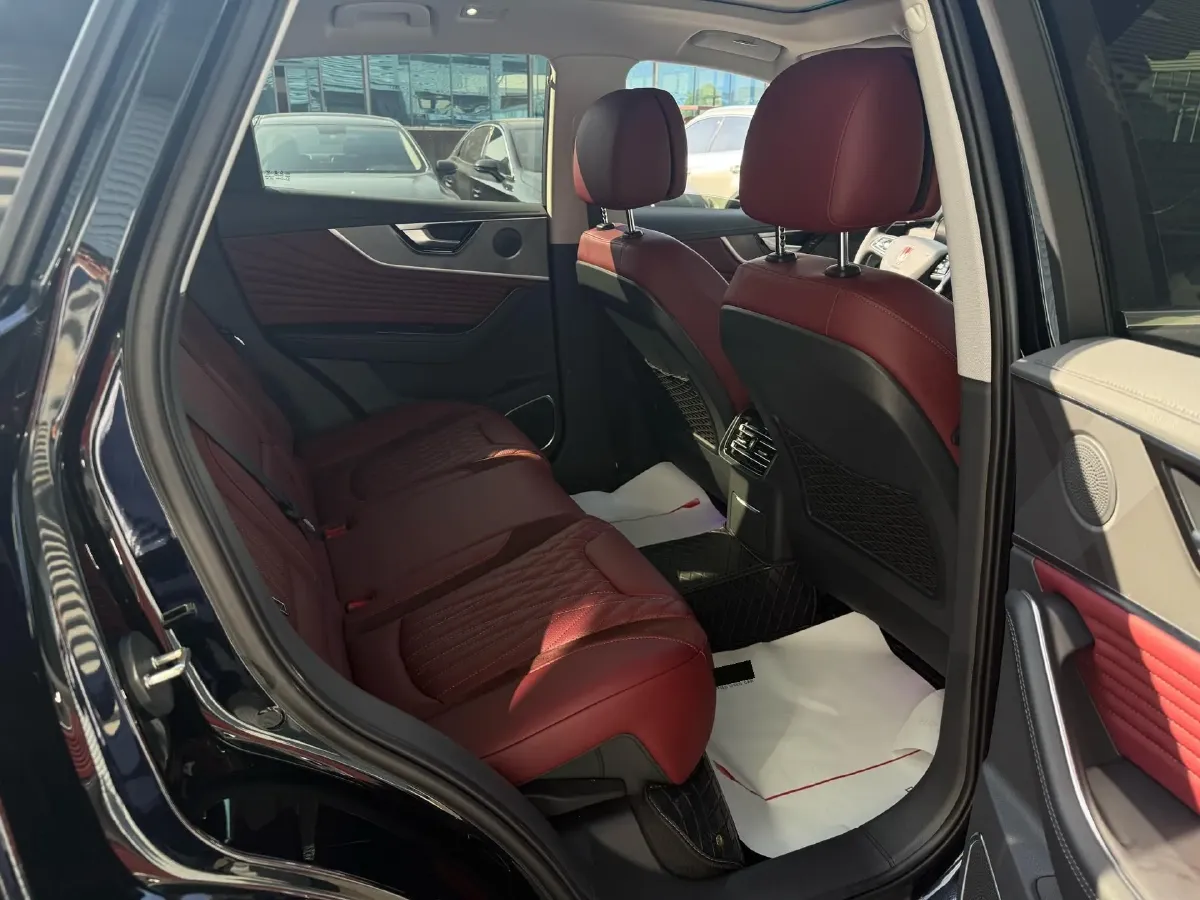 2023 HongQi HS5 2.0T 252HP L4 8AT,autocango,china used car exporter,china ev exporter,chinese used car exporter,chinese used ev exporter