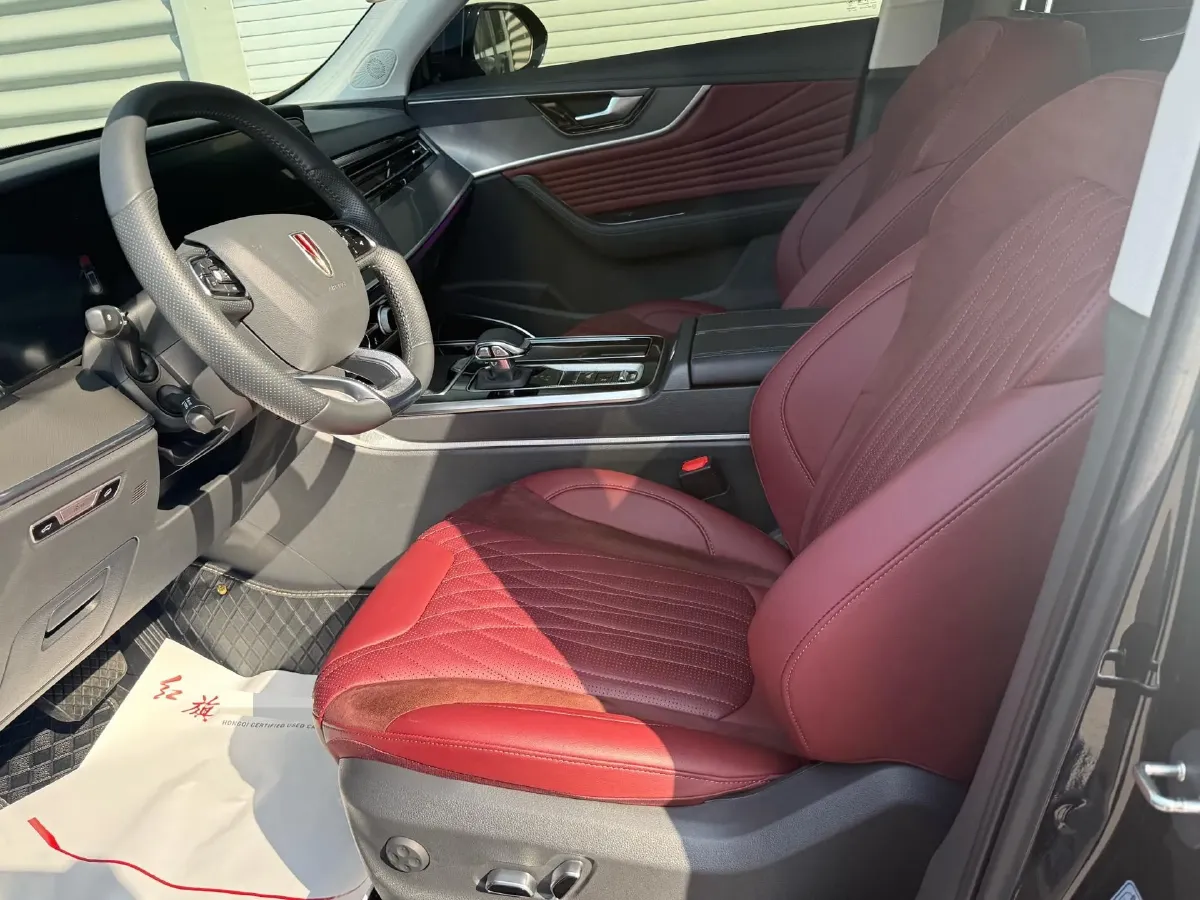 2023 HongQi HS5 2.0T 252HP L4 8AT,autocango,china used car exporter,china ev exporter,chinese used car exporter,chinese used ev exporter