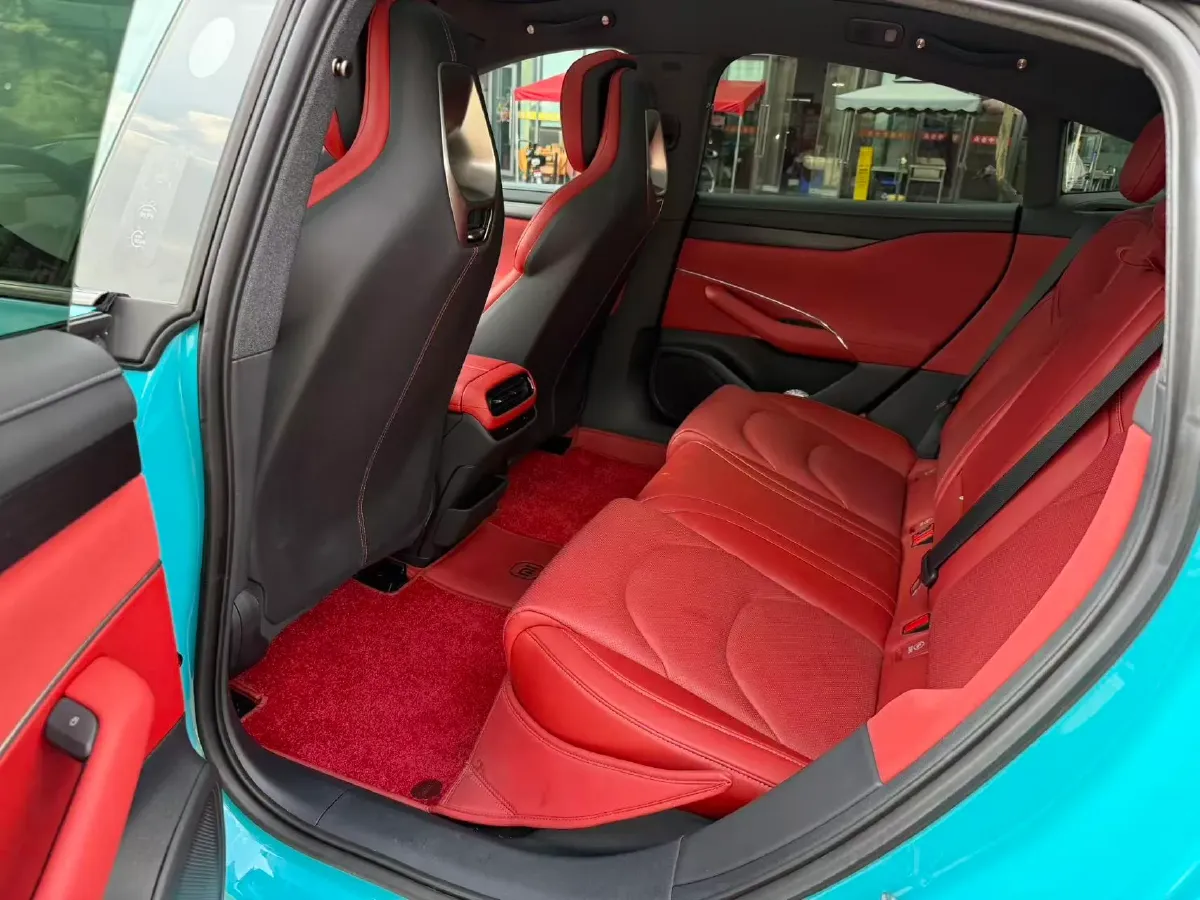 2024 MI SU7 BEV 73.6KWH,autocango,china used car exporter,china ev exporter,chinese used car exporter,chinese used ev exporter