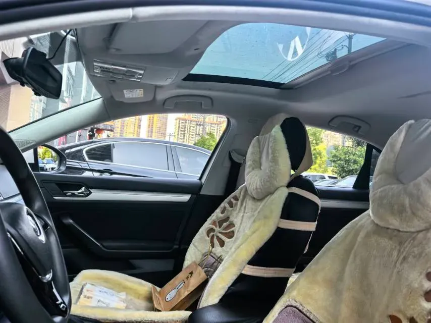 2019 Volkswagen T-Cross 1.4T 150HP L4 7DCT,autocango,china used car exporter,china ev exporter,chinese used car exporter,chinese used ev exporter