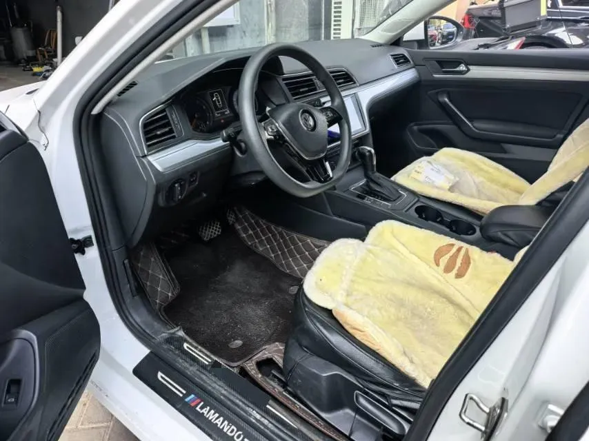 2019 Volkswagen T-Cross 1.4T 150HP L4 7DCT,autocango,china used car exporter,china ev exporter,chinese used car exporter,chinese used ev exporter