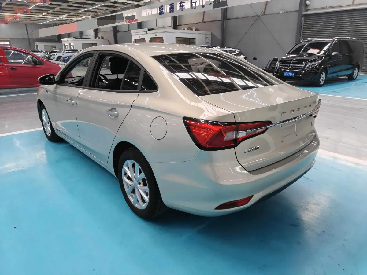 2019 Roewe i5 1.5L 120HP L4 5MT,autocango,china used car exporter,china ev exporter,chinese used car exporter,chinese used ev exporter