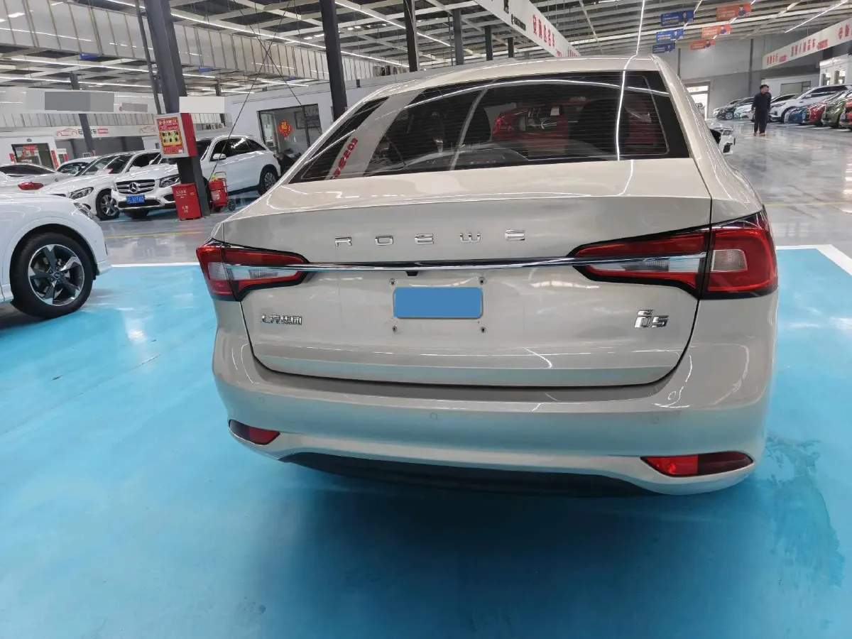 2019 Roewe i5 1.5L 120HP L4 5MT,autocango,china used car exporter,china ev exporter,chinese used car exporter,chinese used ev exporter