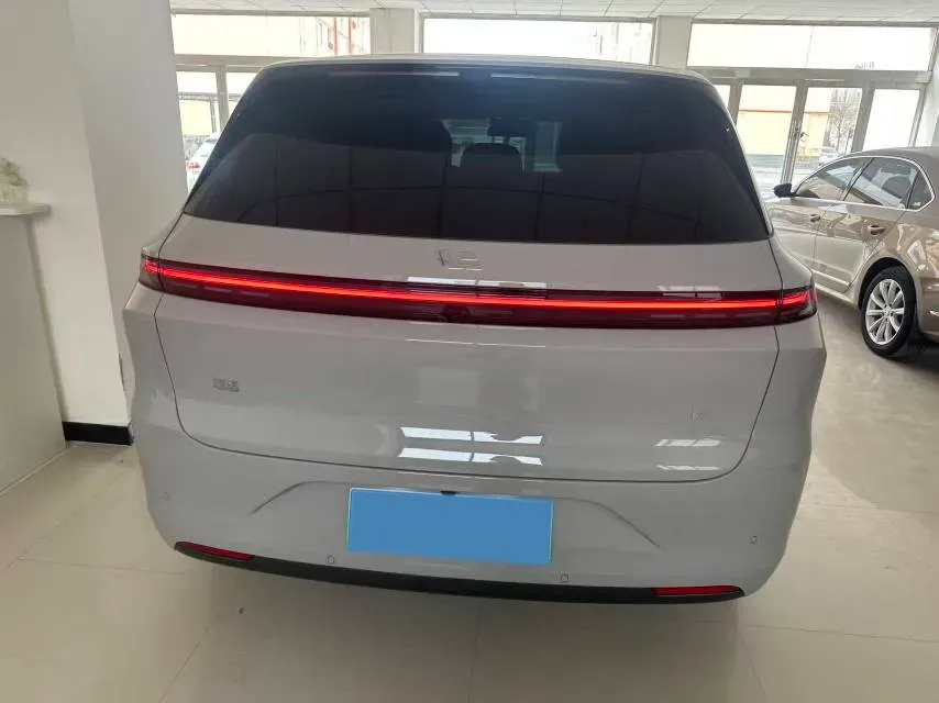 2025 Li L6 Range Extended 154HP L4 REEV,autocango,china used car exporter,china ev exporter,chinese used car exporter,chinese used ev exporter