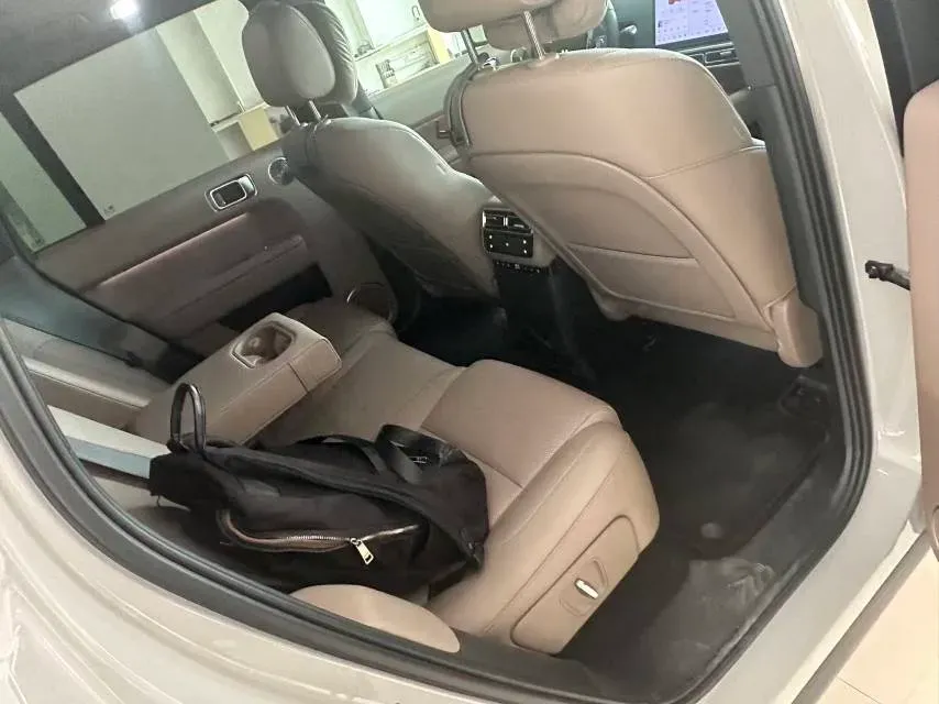 2025 Li L6 Range Extended 154HP L4 REEV,autocango,china used car exporter,china ev exporter,chinese used car exporter,chinese used ev exporter