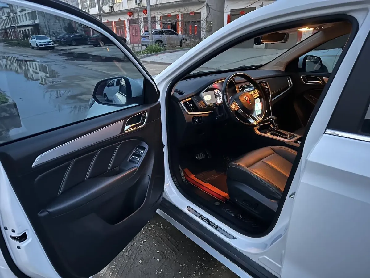 2017 Roewe RX5 1.5T 169HP L4 7DCT,autocango,china used car exporter,china ev exporter,chinese used car exporter,chinese used ev exporter