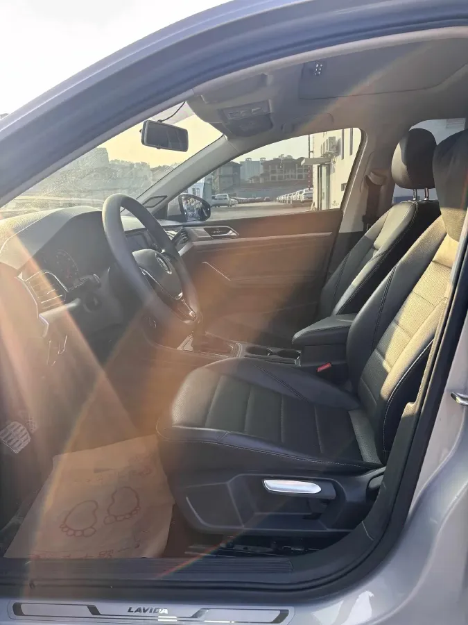 2019 Volkswagen Lavida 1.5L 116HP L4 6AT,autocango,china used car exporter,china ev exporter,chinese used car exporter,chinese used ev exporter