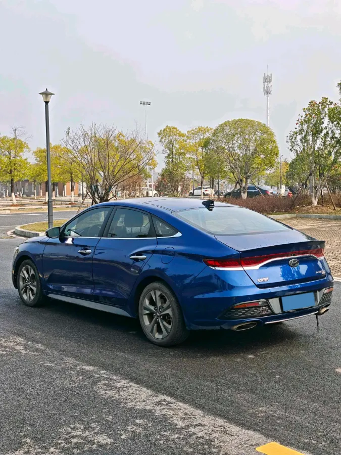 2019 Hyundai La Festa 1.6T 204HP L4 7DCT,autocango,china used car exporter,china ev exporter,chinese used car exporter,chinese used ev exporter